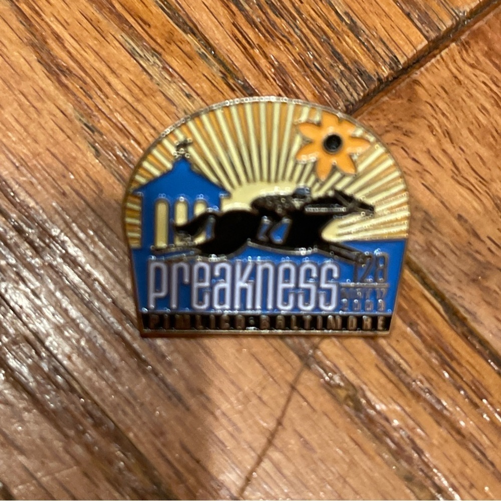 Preakness Horse Racing Pin - Blue and Gold 2003